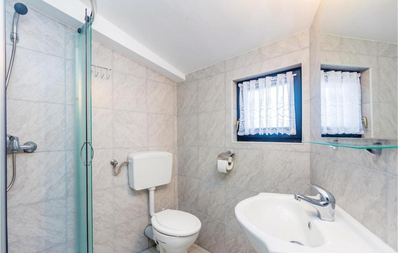 Amazing Apartment In Zupanje With Wifi Exterior photo